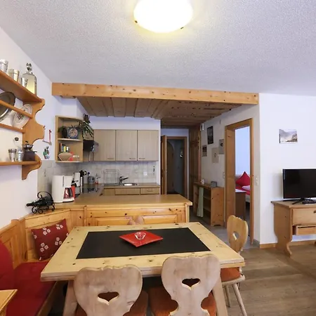 Stiffler-huus Frühstückspension Davos